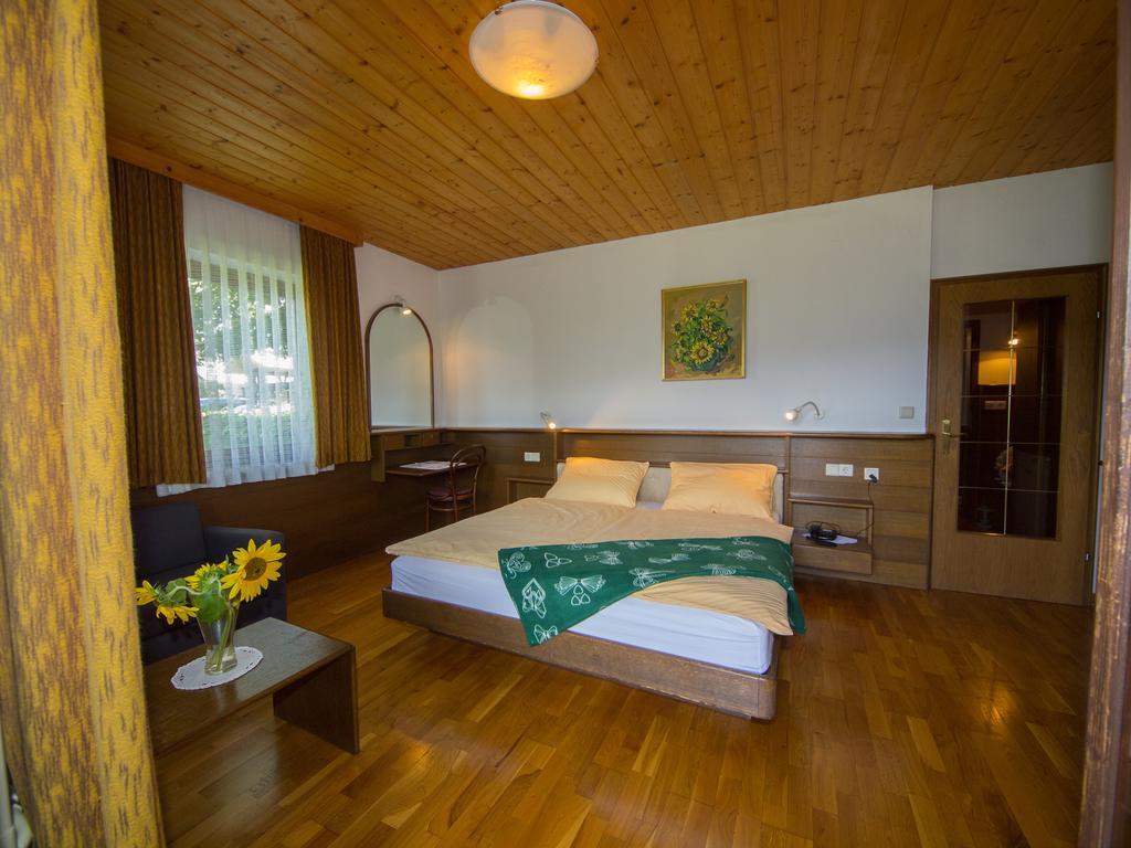 Kunstelj Pension Radovljica Extérieur photo